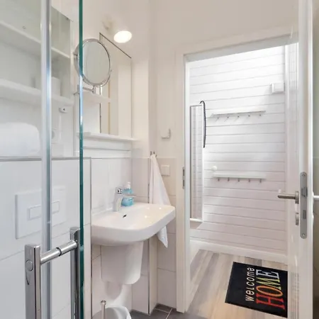 Lovely In Krems Iiwarderbrueck * Gols